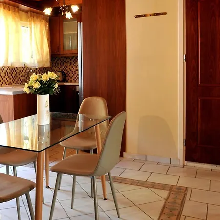 Trivizas House 호텔 *