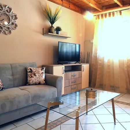 Trivizas House Hotel