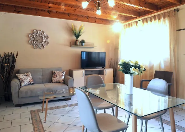 Trivizas House Hotel